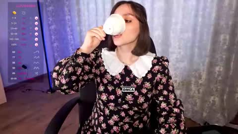 Karina online show from November 2025 04:00:02 AM
