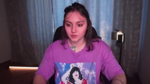 Snapshot of hoot_owl_cb chatting on March 2026 06:06:02 AM Karina online show from March 2026 06:06:02 AM