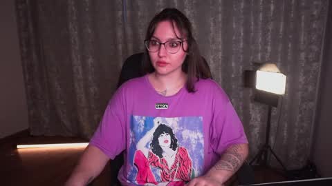 Snapshot of hoot_owl_cb chatting on March 2026 09:32:01 AM Karina online show from March 2026 09:32:01 AM