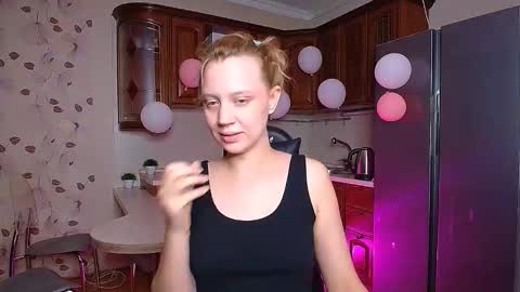 Snapshot of hope_happyyy chatting on September 2025 07:07:01 AM hope happyyy online show from September 2025 07:07:01 AM