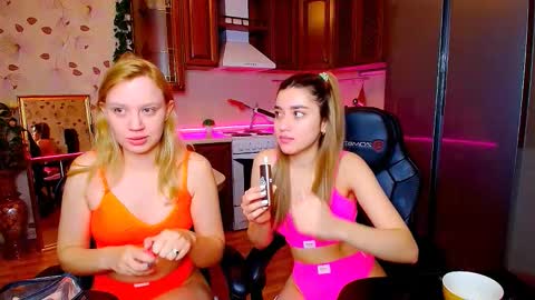 Snapshot of hope_happyyy chatting on September 2025 01:11:01 AM hope happyyy online show from September 2025 01:11:01 AM