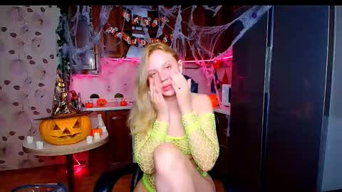 Snapshot of hope_happyyy chatting on October 2025 01:39:01 AM hope happyyy online show from October 2025 01:39:01 AM