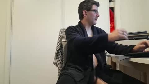 hopefulguy86 online show from May 2026 11:03:01 PM