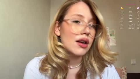 Audrey online show from February 2025 04:06:01 AM