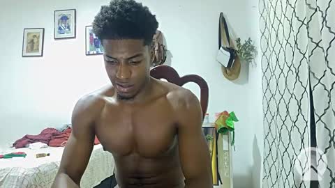 Snapshot of horneyguy2399 chatting on December 2024 07:00:01 AM sugarbaby online show from December 2024 07:00:01 AM