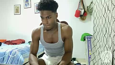 Snapshot of horneyguy2399 chatting on January 2025 03:00:02 AM sugarbaby online show from January 2025 03:00:02 AM