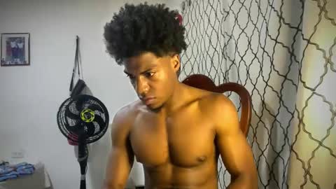 Snapshot of horneyguy2399 chatting on September 2025 04:39:02 PM sugarbaby online show from September 2025 04:39:02 PM