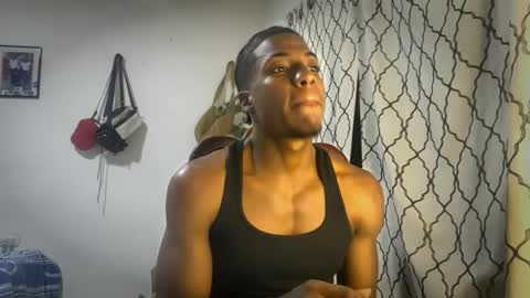 Snapshot of horneyguy2399 chatting on October 2025 01:06:02 AM sugarbaby online show from October 2025 01:06:02 AM