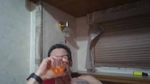Snapshot of horneyjoe48 chatting on May 2026 04:06:02 AM joey online show from May 2026 04:06:02 AM