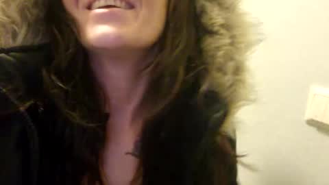 horneymomnextdoor online show from October 2025 02:54:01 AM