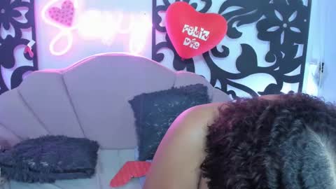 CATALINA Y LAURA  online show from February 2025 03:15:02 AM