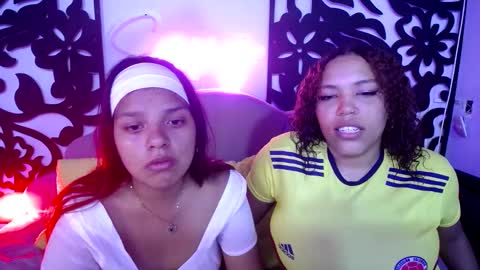 CATALINA Y LAURA  online show from September 2025 04:34:02 AM