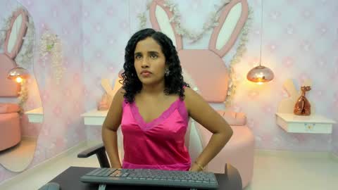 Snapshot of horny_curlss chatting on May 2026 03:48:01 AM Horny Curls online show from May 2026 03:48:01 AM