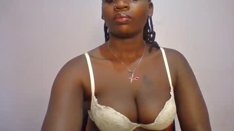 Snapshot of horny_hearts chatting on January 2026 03:03:01 PM phanice online show from January 2026 03:03:01 PM