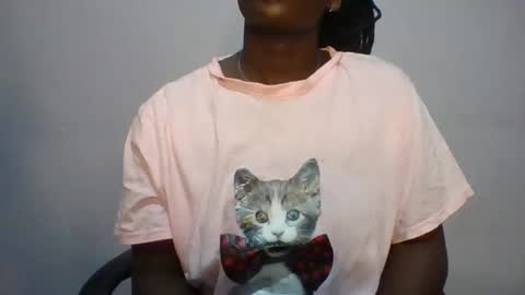 Snapshot of horny_hearts chatting on January 2026 08:56:02 PM phanice online show from January 2026 08:56:02 PM