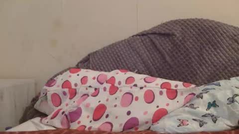 Snapshot of horny_hey chatting on October 2025 03:24:02 PM Serena online show from October 2025 03:24:02 PM