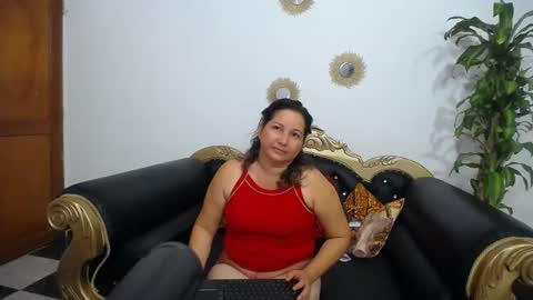 Snapshot of horny_mature_xxx chatting on May 2026 04:19:01 AM Angelica online show from May 2026 04:19:01 AM