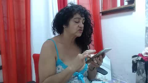 Snapshot of horny_mommy17 chatting on February 2026 05:09:02 PM armina online show from February 2026 05:09:02 PM