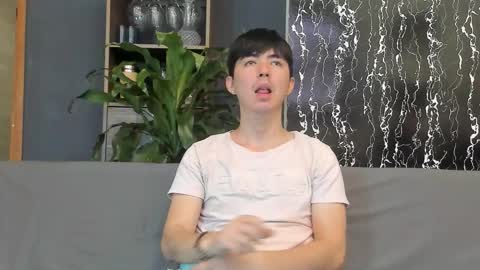 Alex and Camilo online show from October 2025 08:28:01 PM