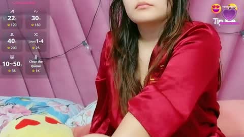 Khloe  online show from April 2026 12:14:01 PM