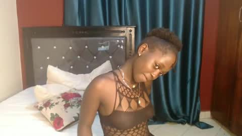 Bella online show from December 2024 11:36:02 PM