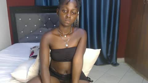 Bella online show from December 2024 06:49:01 PM