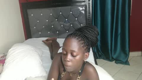 Bella online show from March 2025 12:18:01 AM