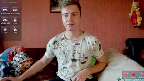 Snapshot of hornyblondieboyy chatting on October 2025 10:23:02 AM Max online show from October 2025 10:23:02 AM