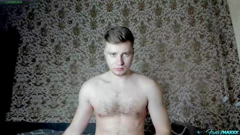 Snapshot of hornyblondieboyy chatting on November 2025 10:58:01 AM Max online show from November 2025 10:58:01 AM