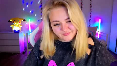 Snapshot of hornycakee chatting on September 2025 09:42:02 AM HornyCakee online show from September 2025 09:42:02 AM