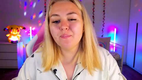 Snapshot of hornycakee chatting on September 2025 09:31:01 AM HornyCakee online show from September 2025 09:31:01 AM