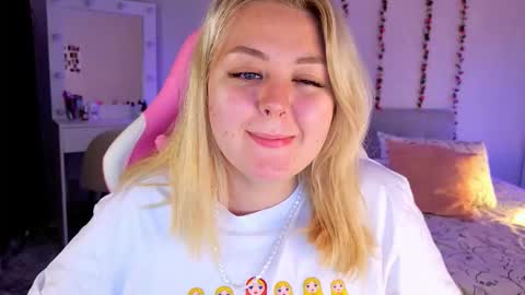 Snapshot of hornycakee chatting on October 2025 10:37:02 AM HornyCakee online show from October 2025 10:37:02 AM