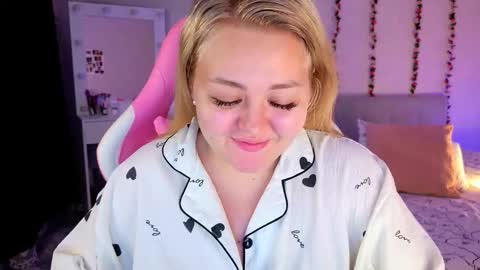 Snapshot of hornycakee chatting on October 2025 12:28:01 PM HornyCakee online show from October 2025 12:28:01 PM