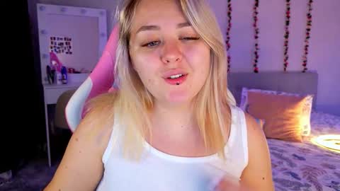 Snapshot of hornycakee chatting on October 2025 12:51:01 PM HornyCakee online show from October 2025 12:51:01 PM