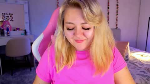 Snapshot of hornycakee chatting on November 2025 02:39:02 PM HornyCakee online show from November 2025 02:39:02 PM