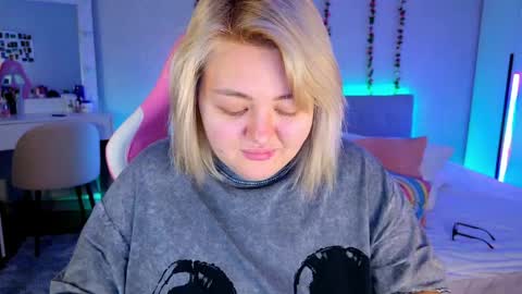 Snapshot of hornycakee chatting on April 2026 10:59:01 AM HornyCakee online show from April 2026 10:59:01 AM