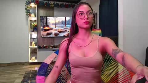 Snapshot of hornygirl_20000 chatting on April 2026 06:38:02 AM hornygirl_20000 online show from April 2026 06:38:02 AM