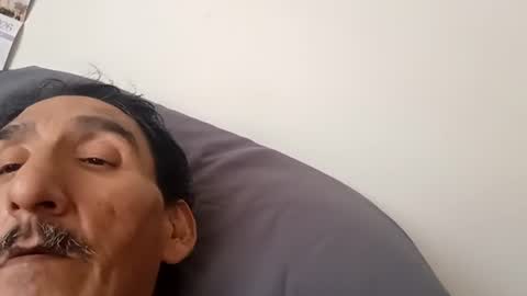 hornyguy_2019 online show from June 2026 12:42:01 AM