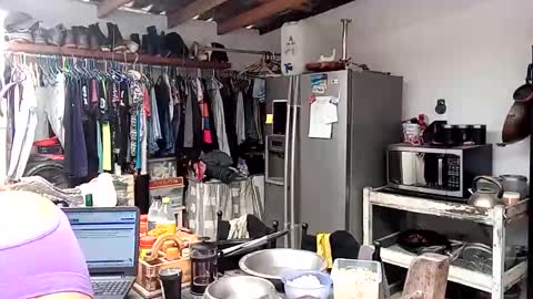 Nix  D online show from November 2025 06:25:01 AM