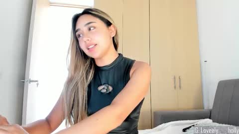 Snapshot of hornyholly__ chatting on March 2026 07:53:01 PM Holly online show from March 2026 07:53:01 PM