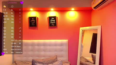 Valentina  online show from January 2025 12:47:02 PM