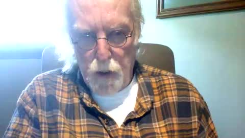 Snapshot of hornyinohio9 chatting on May 2026 12:32:01 PM HornyInOhio9 online show from May 2026 12:32:01 PM