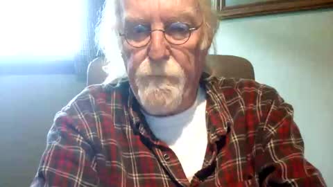 Snapshot of hornyinohio9 chatting on May 2026 01:27:02 PM HornyInOhio9 online show from May 2026 01:27:02 PM