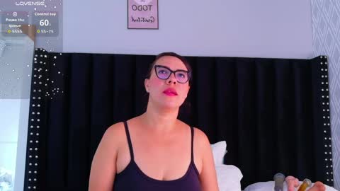 Natasha  online show from April 2026 11:40:01 AM