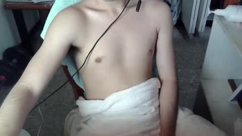 Snapshot of hornylilfuckbuddy chatting on October 2025 03:12:02 AM Flea online show from October 2025 03:12:02 AM