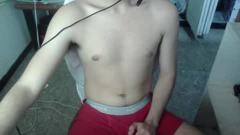 Snapshot of hornylilfuckbuddy chatting on October 2025 04:01:02 AM Flea online show from October 2025 04:01:02 AM