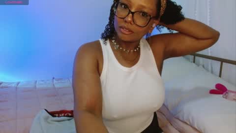 Horny Little Honey online show from December 2024 12:29:01 AM