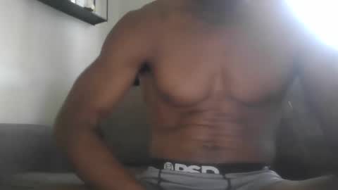 horse0688 online show from October 2025 05:35:02 PM