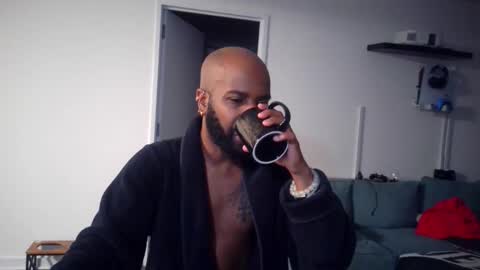 Horus00 online show from December 2025 11:28:02 AM