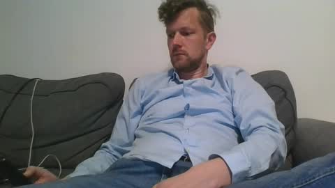 Snapshot of hot2809guy chatting on April 2026 06:38:01 PM hot2809guy online show from April 2026 06:38:01 PM